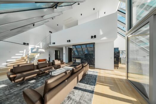 2C3ASlJwB90KStTzaPTGMI