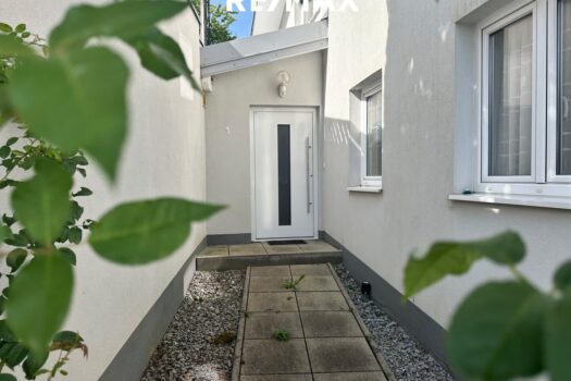 2fmkarSAwvcAgTMbYKRgbW