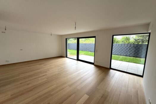 3DjDdtfJAJYg52SC9D9IJj