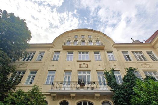 3fSGfyaRO3lVJVpUWTQ2J4