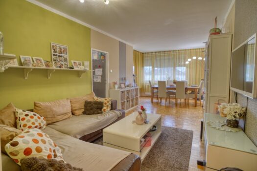 Zentral, hell & geräumig: 3 Zimmer Wohnung im Zentrum von Baden! 3q3RRZ3SUV0q4QVEIndjob