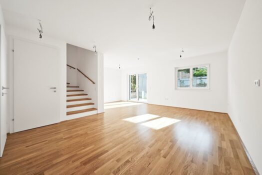 Fertiggestellt & bezugsbereit | 5-Zimmer Neubau-Reihenhaus mit ca. 50m² Eigengarten | Hofruhelage | Luftwärmepumpe 48YsWrSWGUlXiT8LmCMovM