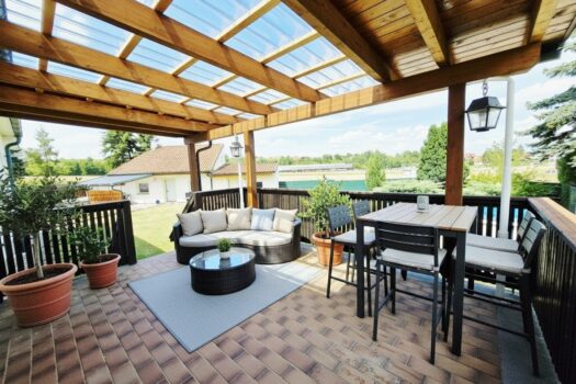 Gestaltungsmöglichkeit Terrasse (KI generiert)