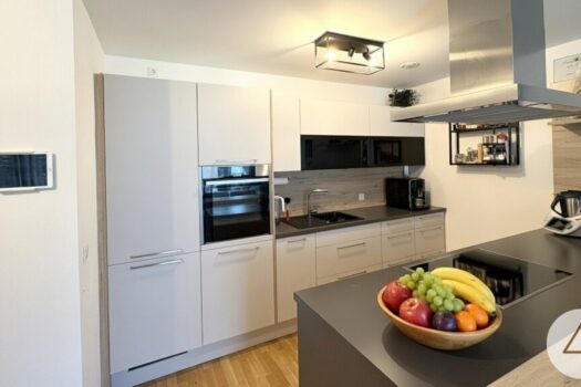 4Rz0aTHtnI9PJ043P7m0uZ