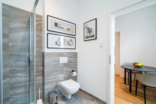 4b5uKD2hZHFT3LsOHdOa0T