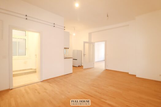 ***Erstbezug: sanierte Altbauwohnung mit über 3 m Raumhöhe und großzügigen Zimmern*** 4jzYy9L24Yan8Ca9fUbQLJ