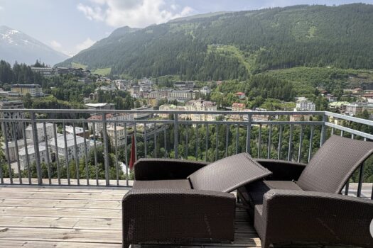 4o770bK7JfBoMR8KSY3pwr