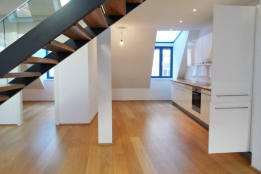 4uiercngVgkVtHA6nzy7Dy