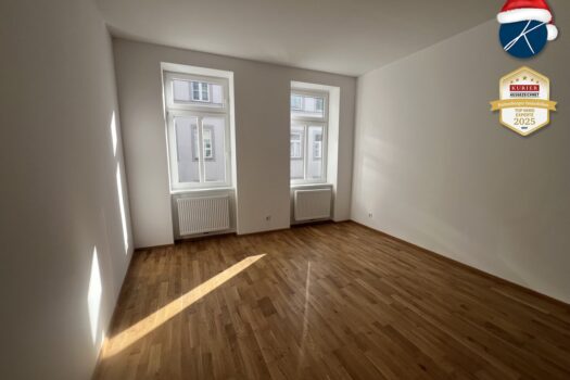 Sanierter Erstbezug: 3 Zimmer-Altbau im beliebten Reindorfviertel Wohnzimmer