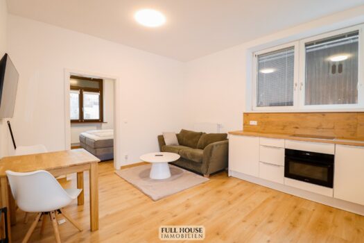 5XySytMejEgNTq3RR3DWKA