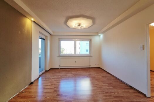 3-Zimmer-Wohnung mit Loggia & Stellplatz – ruhige Lage nahe Traisenpark & Viehofner Seen Wohnzimmer