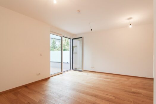 gemütliche 2-Zimmer Wohnung mit großzügiger Terrasse Wohnzimmer