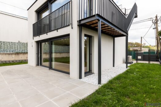 MINI VILLA AM HACKENBERG MIT CA. 37m² DACHTERRASSE UND IMPOSANTEM WEITBLICK AUF DIE CITY - EIGENGRUND IM KLEINGARTEN - GANZJÄHRIG BEWOHNBAR 6vwEmlhTjGSnuitClLvvAW