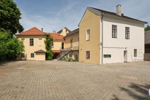 Wohnen mit Geschichte - Klosteranlage mit Charme und Konzept 7nq5OwnaHVMWHiZ2VfO469