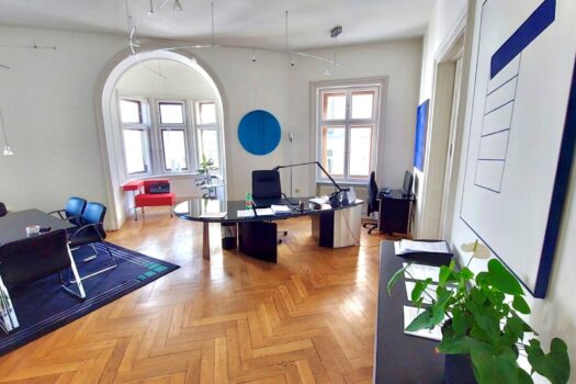 XmzFOYvqjk3CBkxVl4FWH