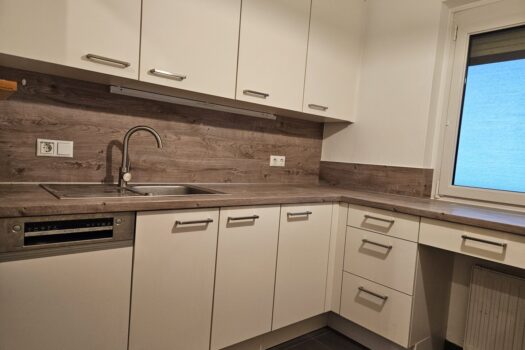 Schöne 4,5-Zimmer-Wohnung in zentraler Lage nDkWzkhw9nms64Nj9BZsQ