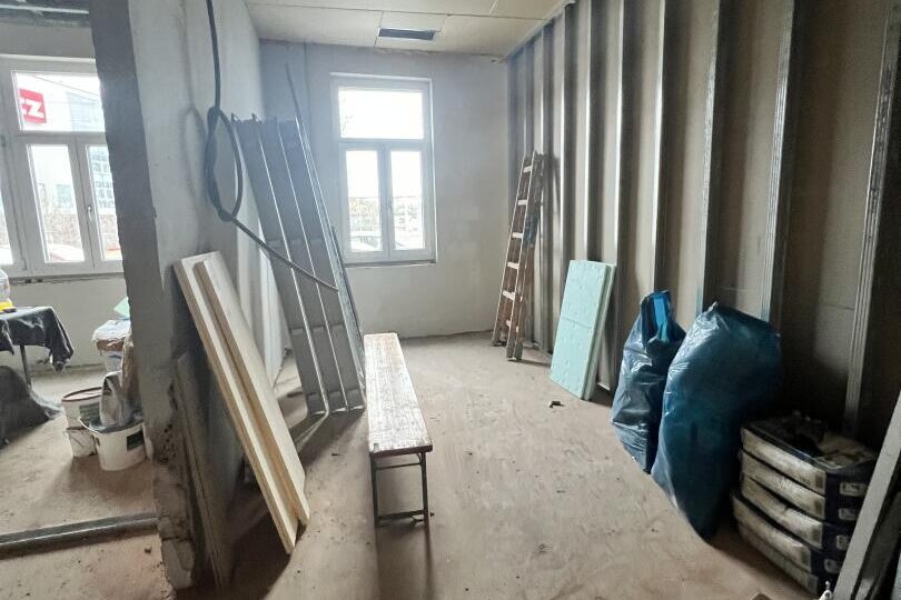 C375256F-808C-4AA0-A665-4234F03FCFEF