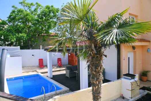 1767362416 1436075987 574080 0