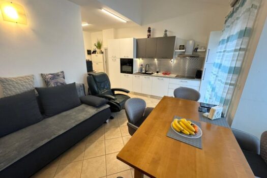 1767537000 thumbnail 17