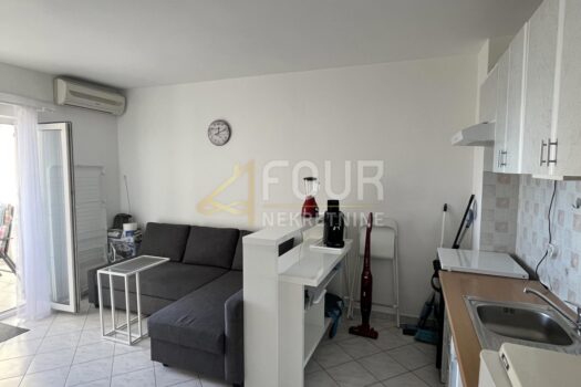 1767869614 prodaja stan dramalj 3