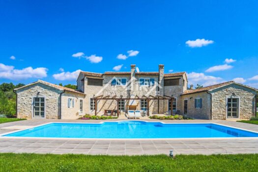 1767877696 rustikalna vila u porecu na prodaju 3