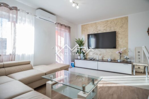 1767884080 mm 4 of 14