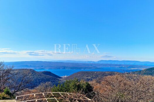 1768394914 grizane kuca s pogledom na more 6