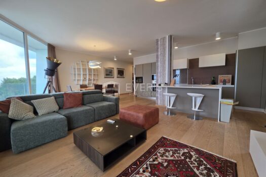 1768561008 20260114 103518