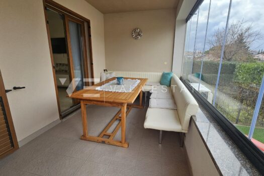 1768902913 apartman u prizemlju sa okucnicom 100 m od plaze 2