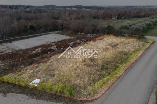 1768915752 porec gradevinsko zemljiste na samo 45 km od mora i grada 2 sa oznakom psps