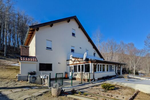 1768928451 kuca gorski kotar 1