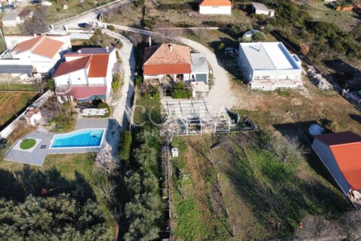 SUKOŠAN, DEBELJAK – Renoviertes Einfamilienhaus mit großem Garten 1768995702 costa nekretnine prodaja kuce debeljak 3