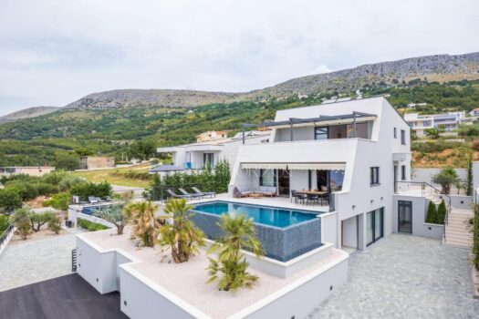 1769520735 img 20241010 wa0009