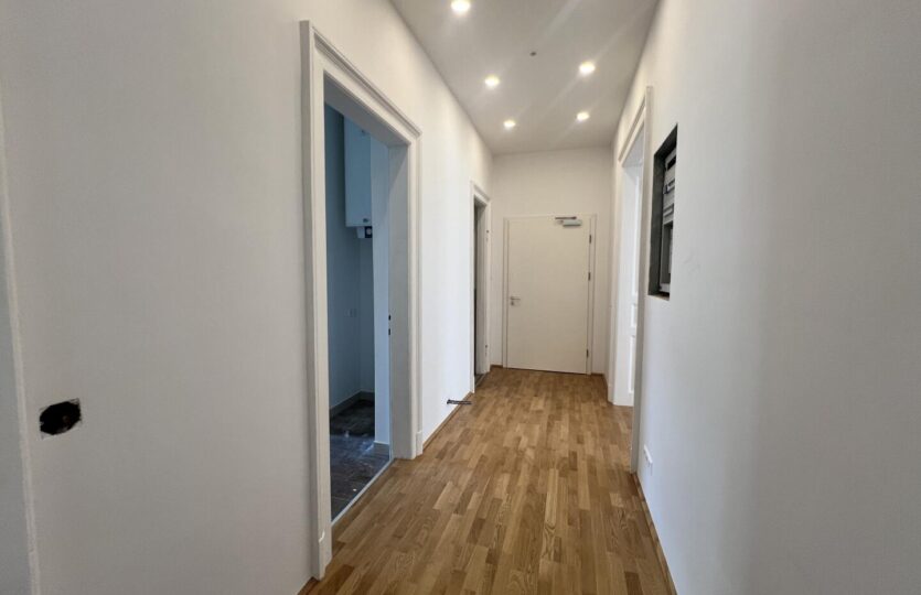 20240409_093848712_iOS