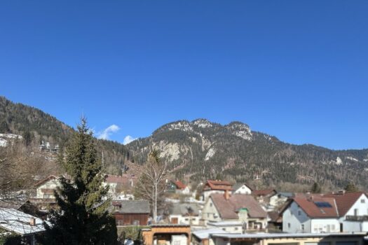 1M90cAKaqAIu8yR3BTomR7