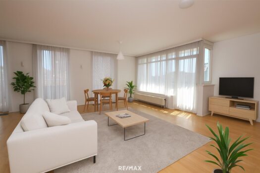 Wohnzimmer (virtuell eingerichtet)