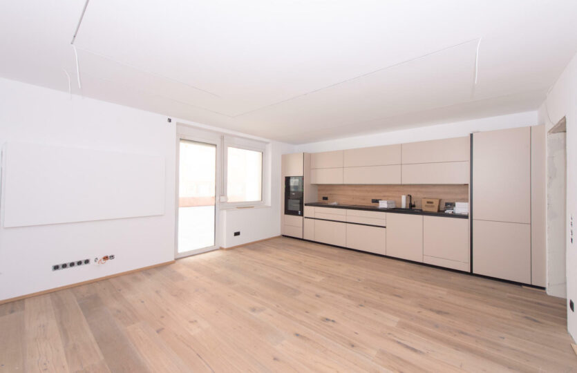 Hauseggerstraße 39 W3-06