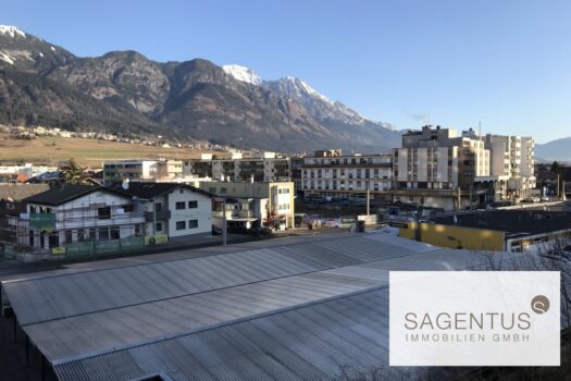 Große und sehr gut eingeteilte 3-Zimmer-Wohnung mit zwei Balkonen in Innsbruck zu kaufen Ausblick Nord-Ost