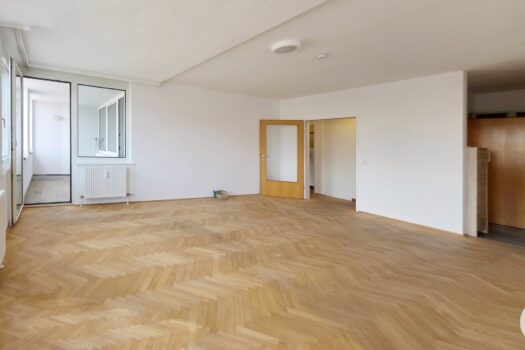 28V6E1mF56XiguNmsnUQJ