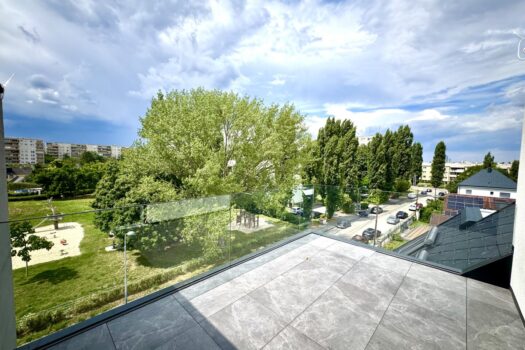 2CINGTDgMzD0Kng4uWhrx4