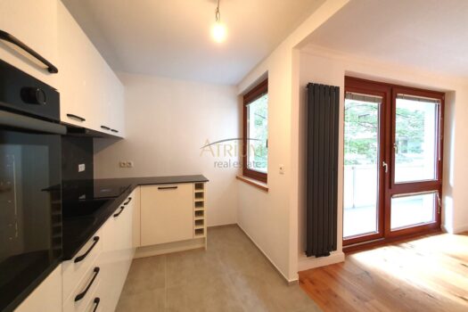 Klimatisierte 2-Zimmerwohnung mit Loggia nahe U6 Dresdnerstraße - Erstbezug! Wohnküche