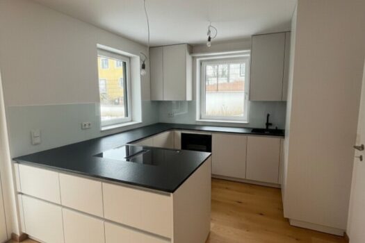 Erstbezug | Moderne Doppelhaushälfte mit Garten, Terrasse & Garage – Schlüsselfertig Haus - NESTOR Immobilien