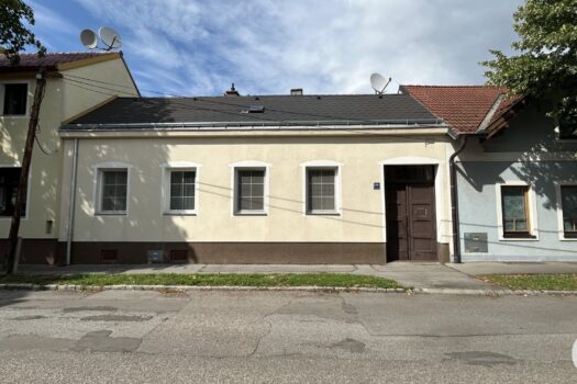 2YjiQBjESimvUcD0ChqdQj