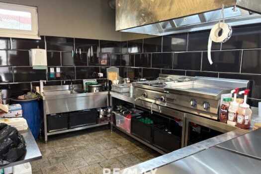 2jmsFQiivCms587AI2z0pB