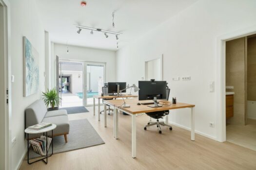 Hauptraum mit Küchenzeile