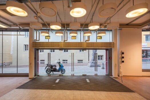 3ZiC8tAZ8BWk80aDVueFU3