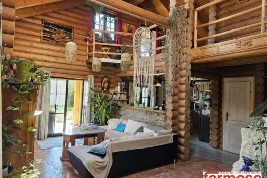 3aAuwd6ztByE49p0OKNnq8