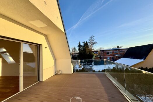 3tAhyzcDzeA2x6bot0sl8P