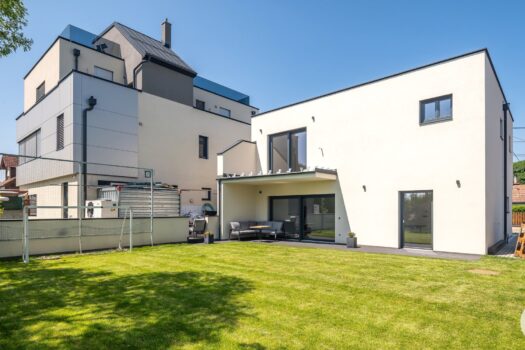 4MqyJ6955giJIGwZ9zVh2m