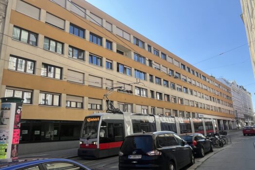 4Z4nuflKUB4BD2BAIJEvX3